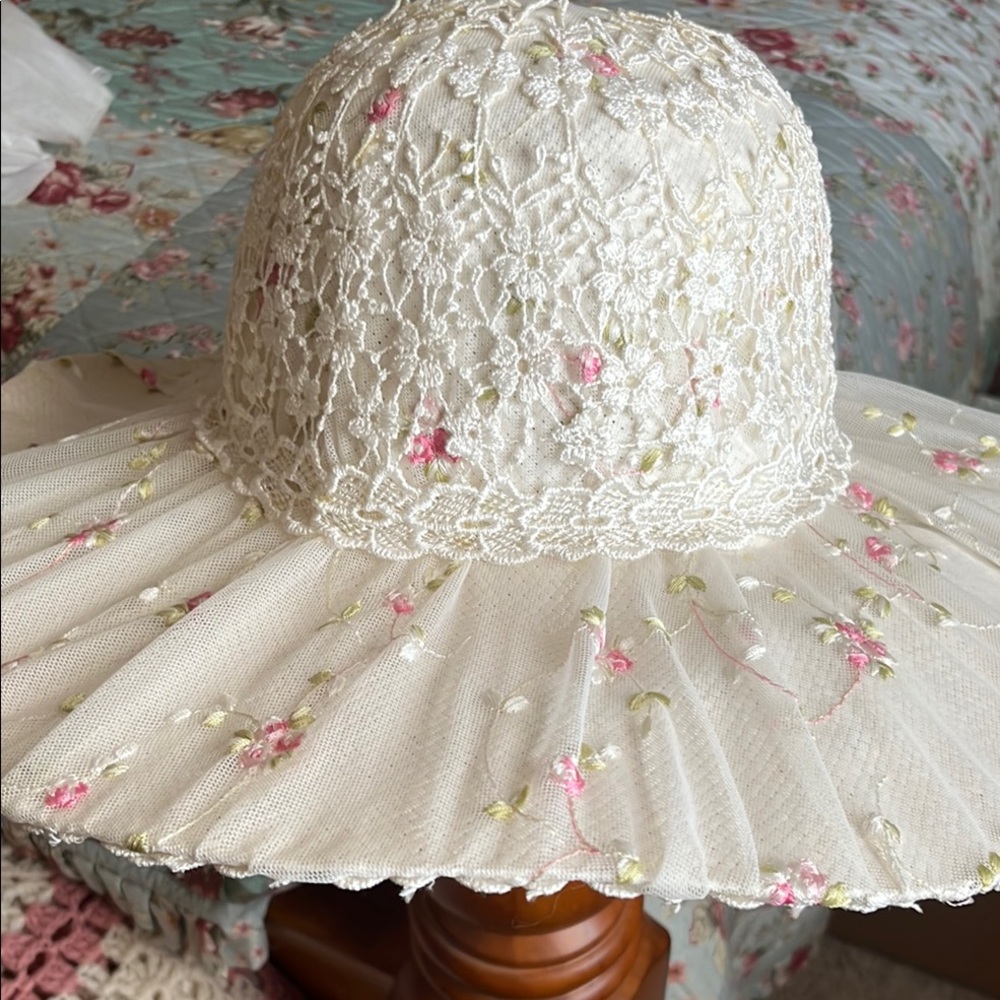 Floral Lace Wide Brim Hat with Bow - Picture 4 of 10